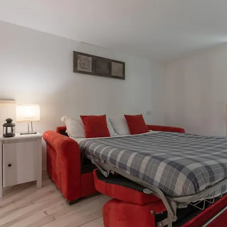 Monalda 1 Lovely Loft In Apartment Florenz