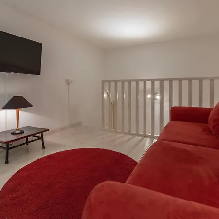 Monalda 1 Lovely Loft In Apartment Florence