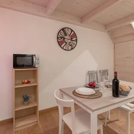 Monalda 1 Lovely Loft In Apartment Florence